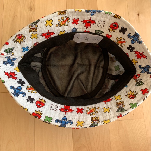 Ricardo Cavolo x New Regime Bucket Hat - Picture 5 of 5